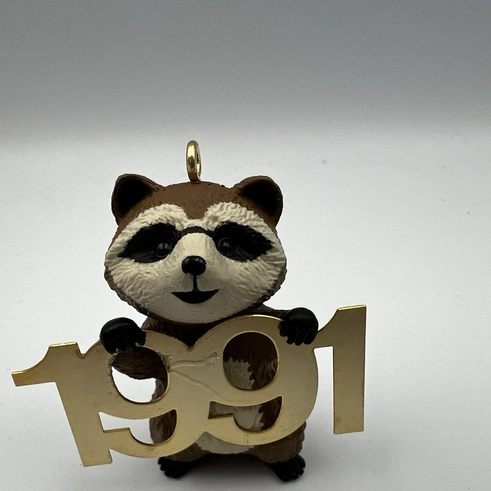 Vintage 1991 Hallmark‎ Keepsake Christmas Ornament Fabulous Decade  Raccoon